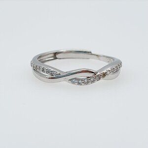 - 🍁 New Lovers Ring Two Lines Twisted CZ Wedding Women Ring, GPMB1437